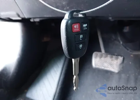 2018 Toyota Corolla Le z USA, uszkodzony, nr VIN 2T1BURHE4JC118514